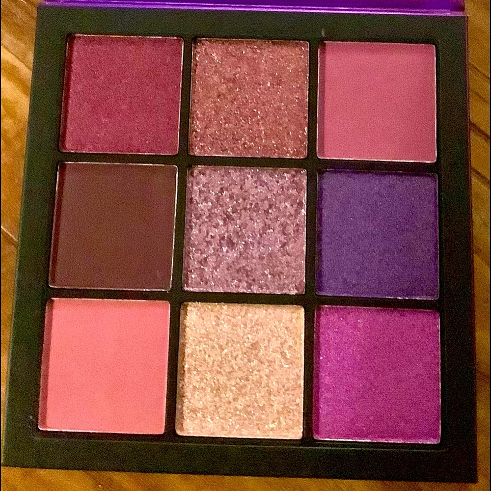 HUDA beauty pallet Amethyst obsession new